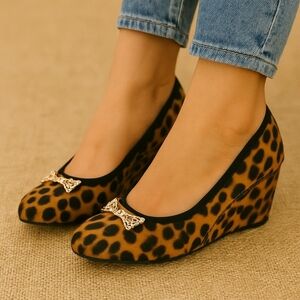 Bertinni Leopard Print Wedges – Size 7 – Excellent Preloved Condition